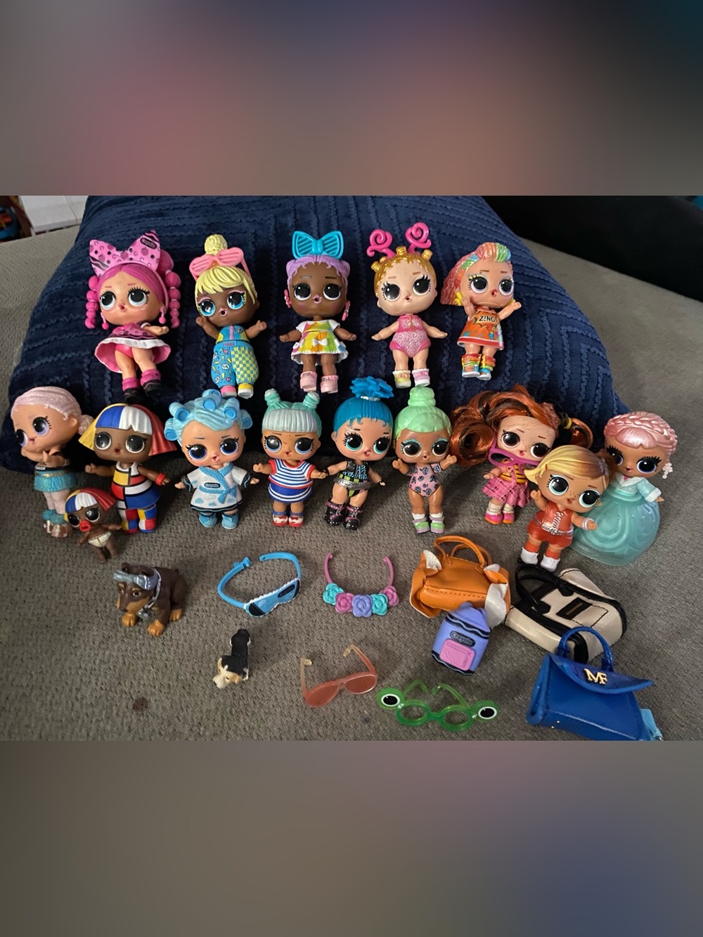 L.O.L. Surprise! Dolls Set with Multicolor Outfits (Blue, Pink, Green, Purple)